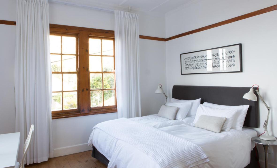 Guest house Chartfield